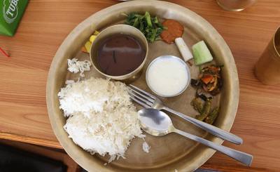Food expectations and Guide before you take a look at menu of tea house while trekking in Nepal