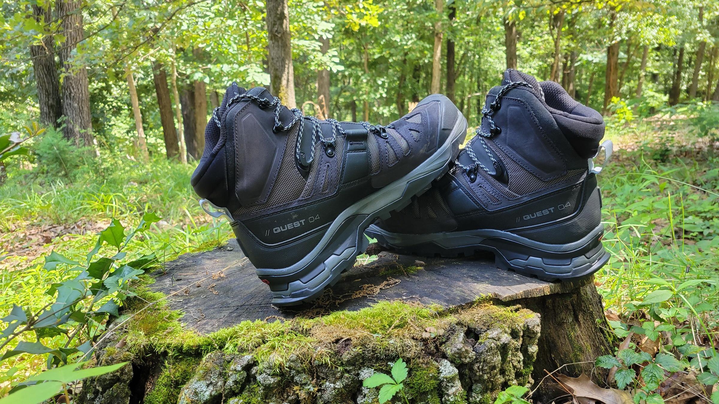 How to choose best trekking / hiking shoes  
