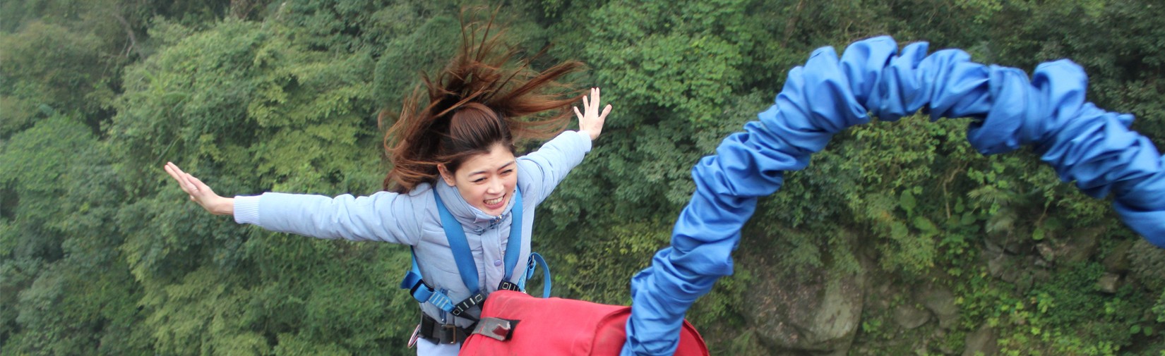 Bungee jumping